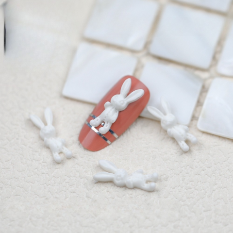 Шармы (фигурки) для ногтей S-111 Зайчик 19х6.5 мм (1 шт), белые