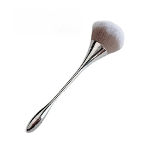 Щеточка для удаления пыли с ногтей, серебристая