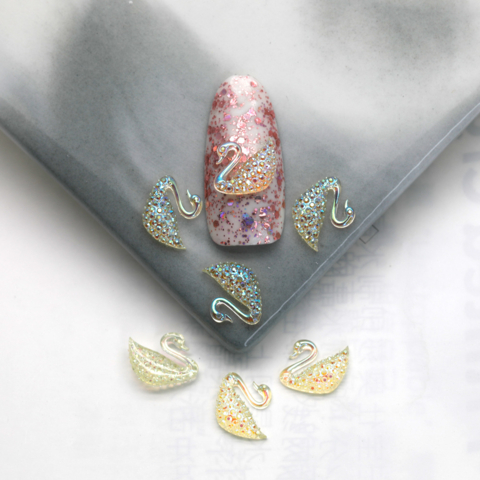 Шармы (фигурки) для ногтей S-355 Лебеди (1 шт), желтые