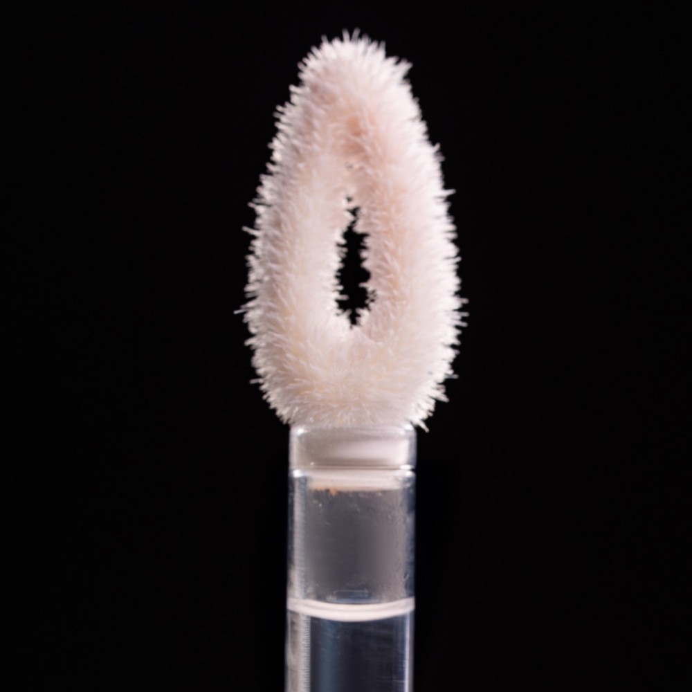 Тіні для повік рідкі ZOLA x Valentina Lelyukh  Silky Matte Tint 02 Moonlight, фото 3