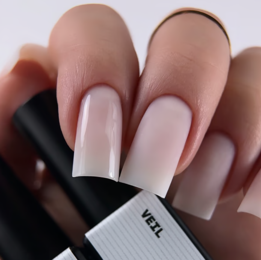 Топ камуфлирующий матовый Biblioteka Matte Cover Top №01 Veil Полупрозрачный молочный 10 мл, фото 2