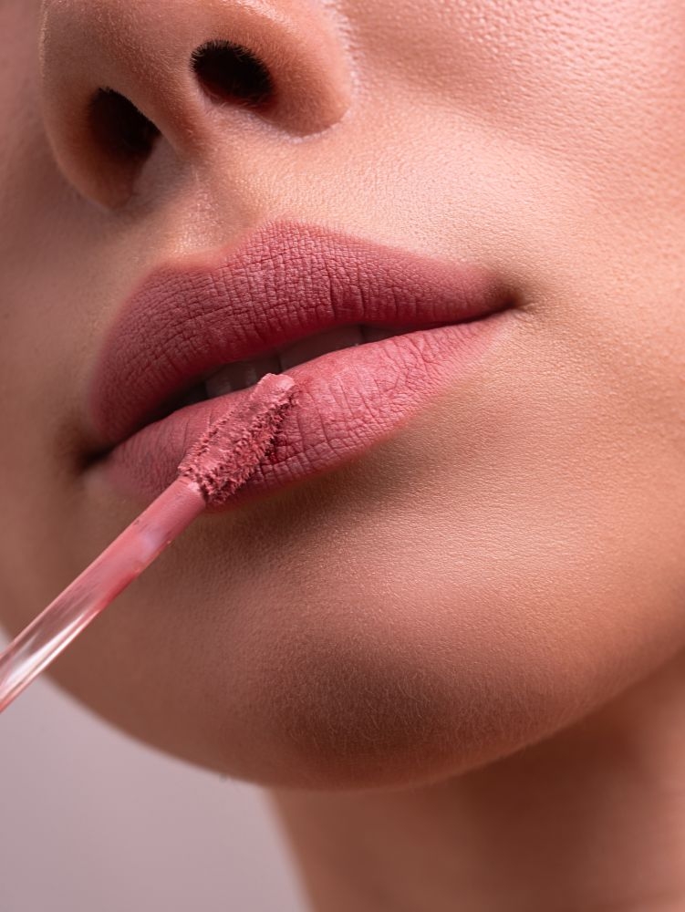 Помада матовая бархатная Zola Lip Souffle 01 Rose Dream, фото 5