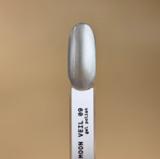 Гель-лак Biblioteka Cat Eye Rays №09 Moon Veil Нежный серебристо-белый 10 мл, фото 4