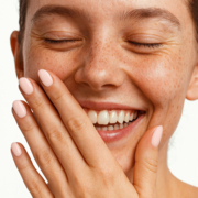 База камуфлирующая TUFI profi Cover base №09 Blush натурально розовая 10 мл, фото 7