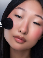 Румяна Zola Velvet Blush Glow 04 Soft Rose 8.5 г, фото 7