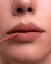 Помада матовая бархатная Zola Lip Souffle 03 Toffee, фото 5